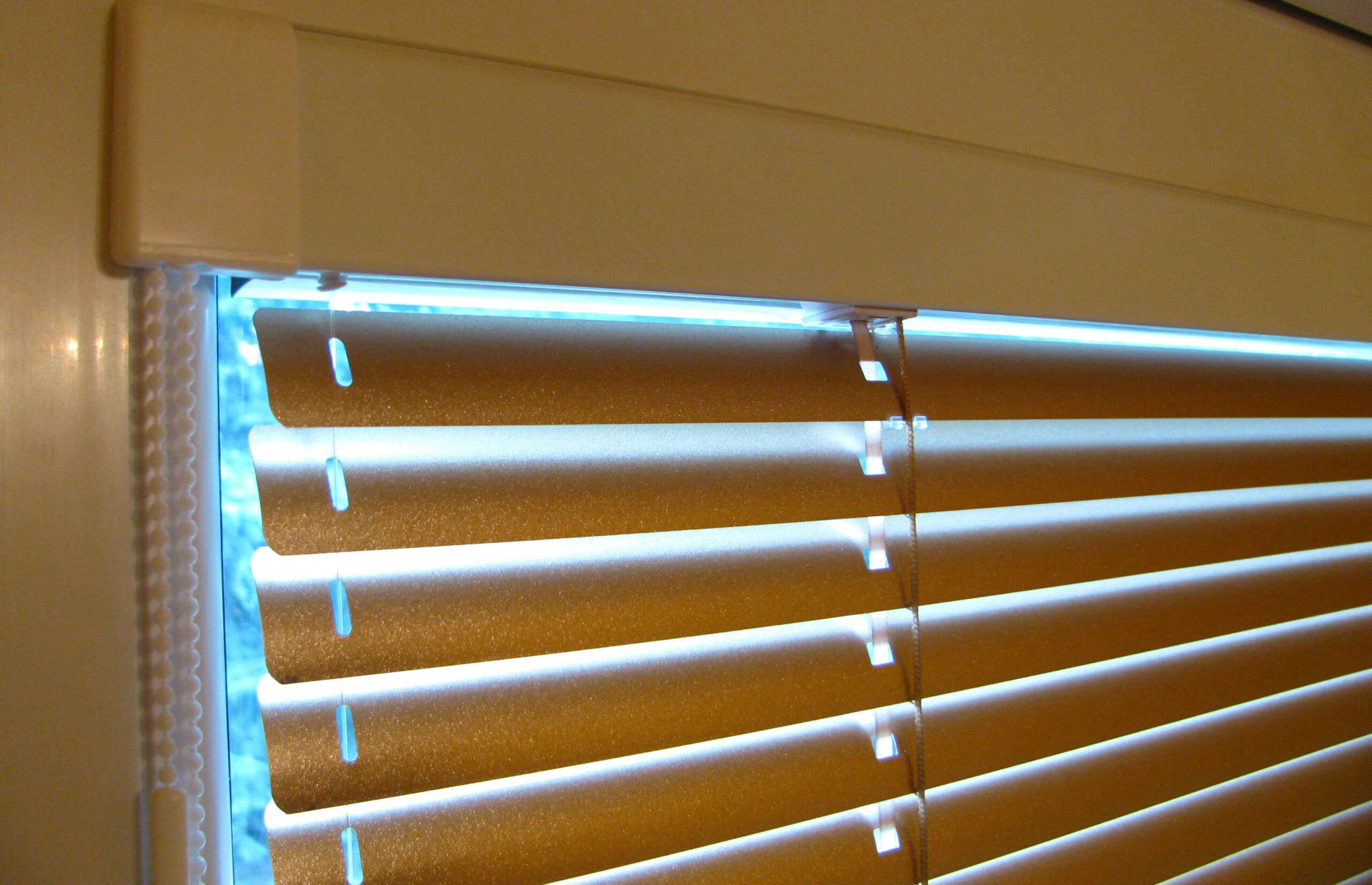 żaluzje aluminiowe - osłona okien